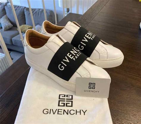 does Givenchy shoes run small